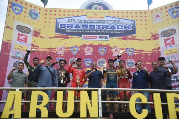 Saksikan Kejurnas Motorcross Grasstrack Region I Sumatera, Gubernur Edy Rahmayadi Minta Semua Pembalap Saling Dukung untuk Persiapan PON